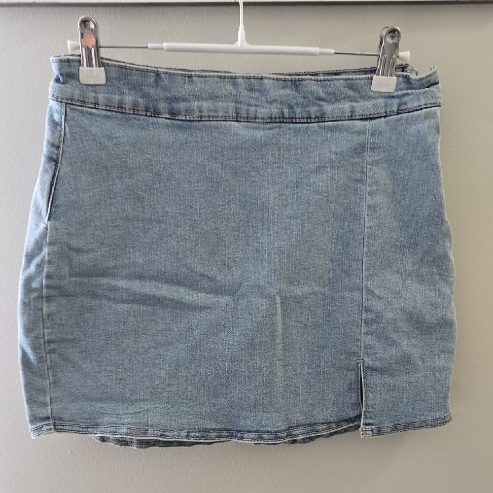 NWOT Bluenotes Light Blue Mini Skirt